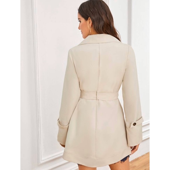 ♦️ LAST 2 Tan Belted Lapel Button Up Trench Coat - Picture 4 of 7